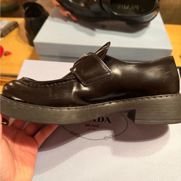 Prada Black Leather Women's Loafers - Picture 5 of 9
